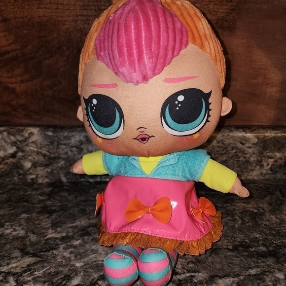 2020 MGA Entertainment LOL Surprise Doll - Picture 1 of 6